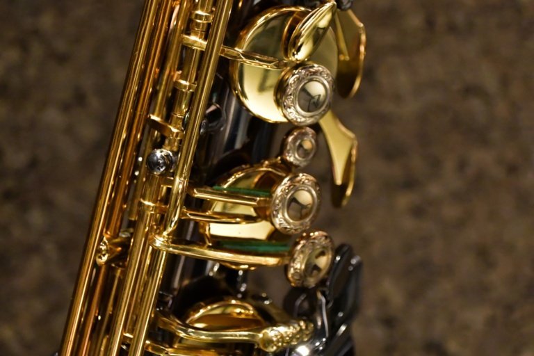 Close-up_THe Alexander-Tenor_m_001